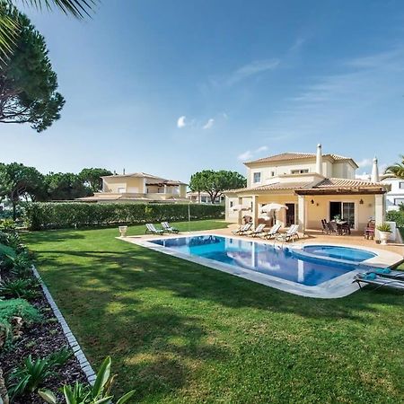 קווארטיירה Villa Palm Golfe, Fantastic House On Vila Sol Course, Kids Pool, Aircon מראה חיצוני תמונה