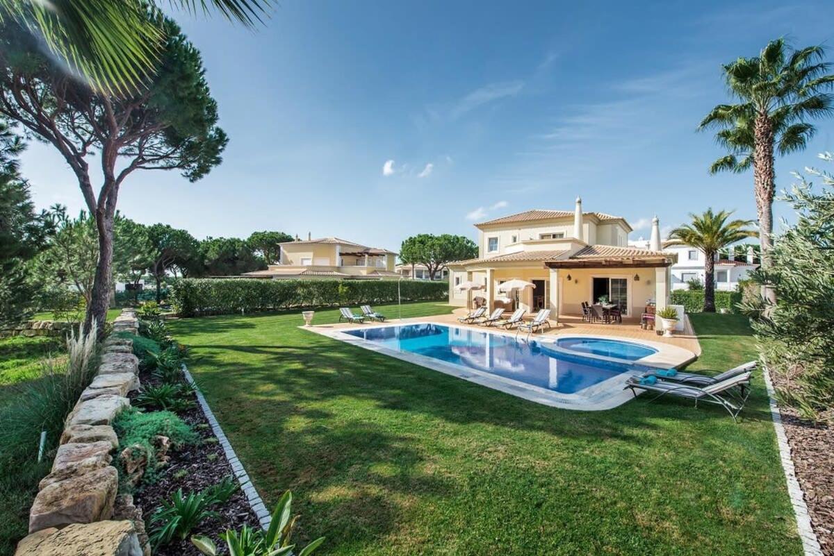 קווארטיירה Villa Palm Golfe, Fantastic House On Vila Sol Course, Kids Pool, Aircon מראה חיצוני תמונה