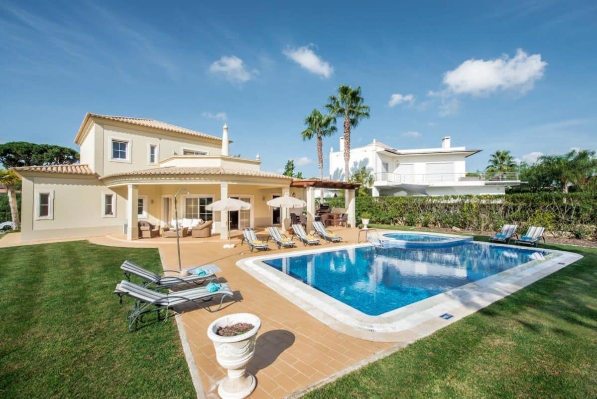 קווארטיירה Villa Palm Golfe, Fantastic House On Vila Sol Course, Kids Pool, Aircon מראה חיצוני תמונה